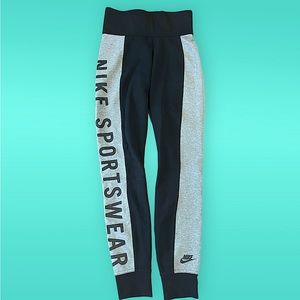 Small Nike Sportswear Thick Sweat Resistant Legging Yoga Pants Jogging Running